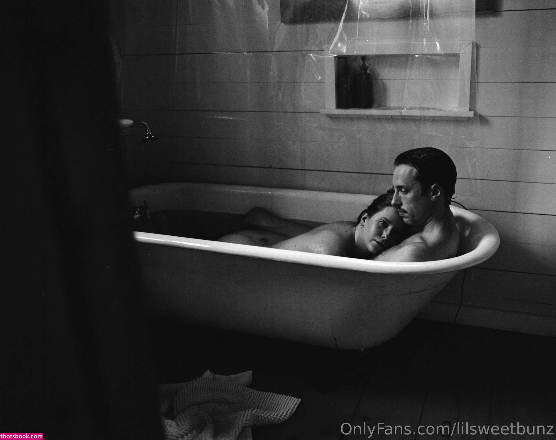 lilsweetbunz Photo #20