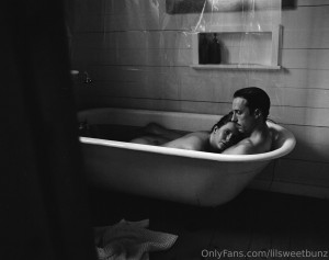 lilsweetbunz Photo #20