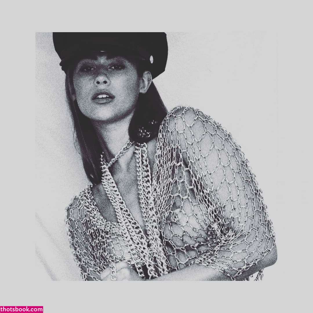 Julieta Muller Photo #11