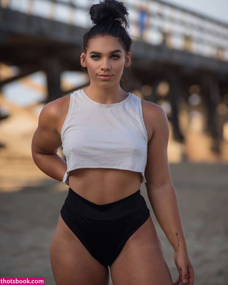 Kirstin Taylor Photo #12