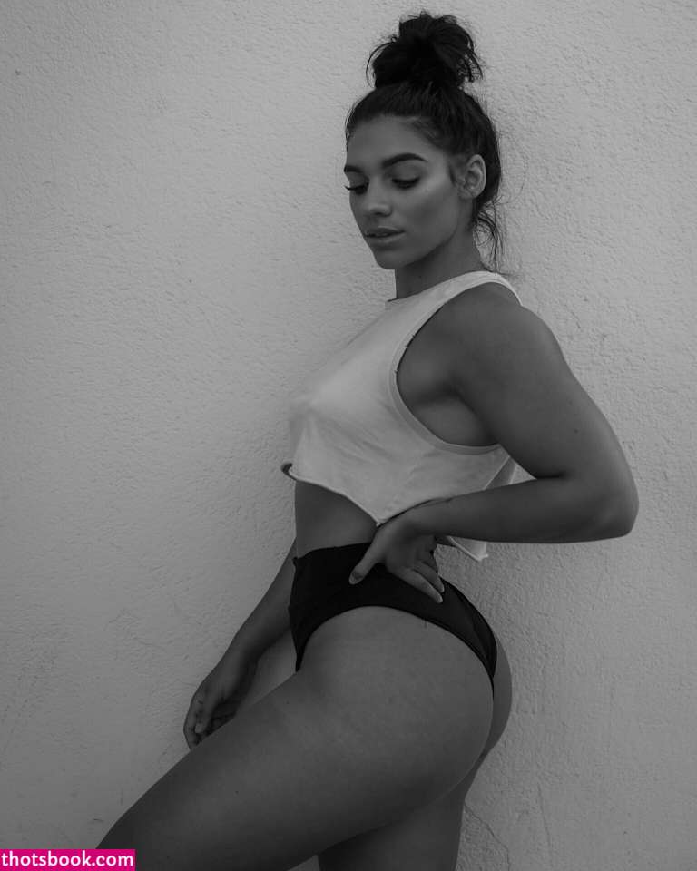 Kirstin Taylor Photo #15