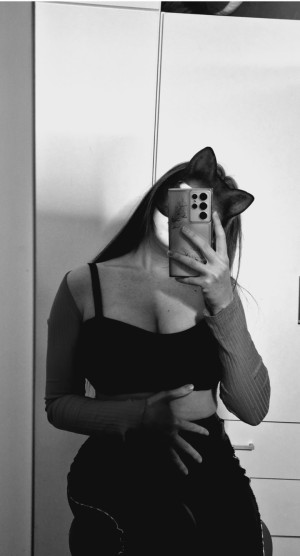 Realmisskira Photo #8