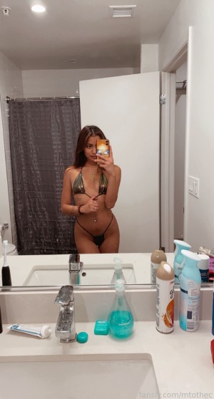 Maddy Coles Photo #27