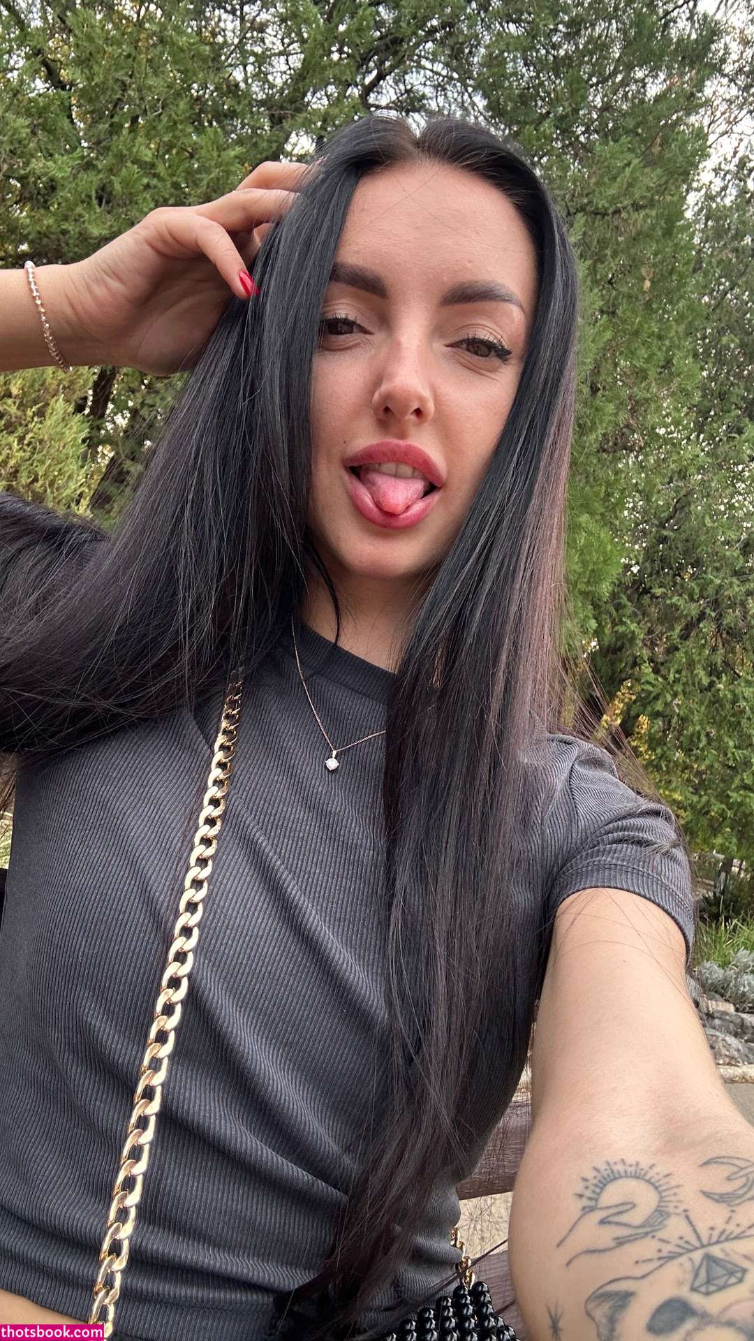 secretsoftiny Photo #15