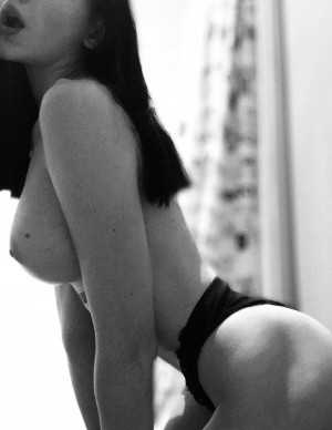 sweetcandyfox18 Photo #11