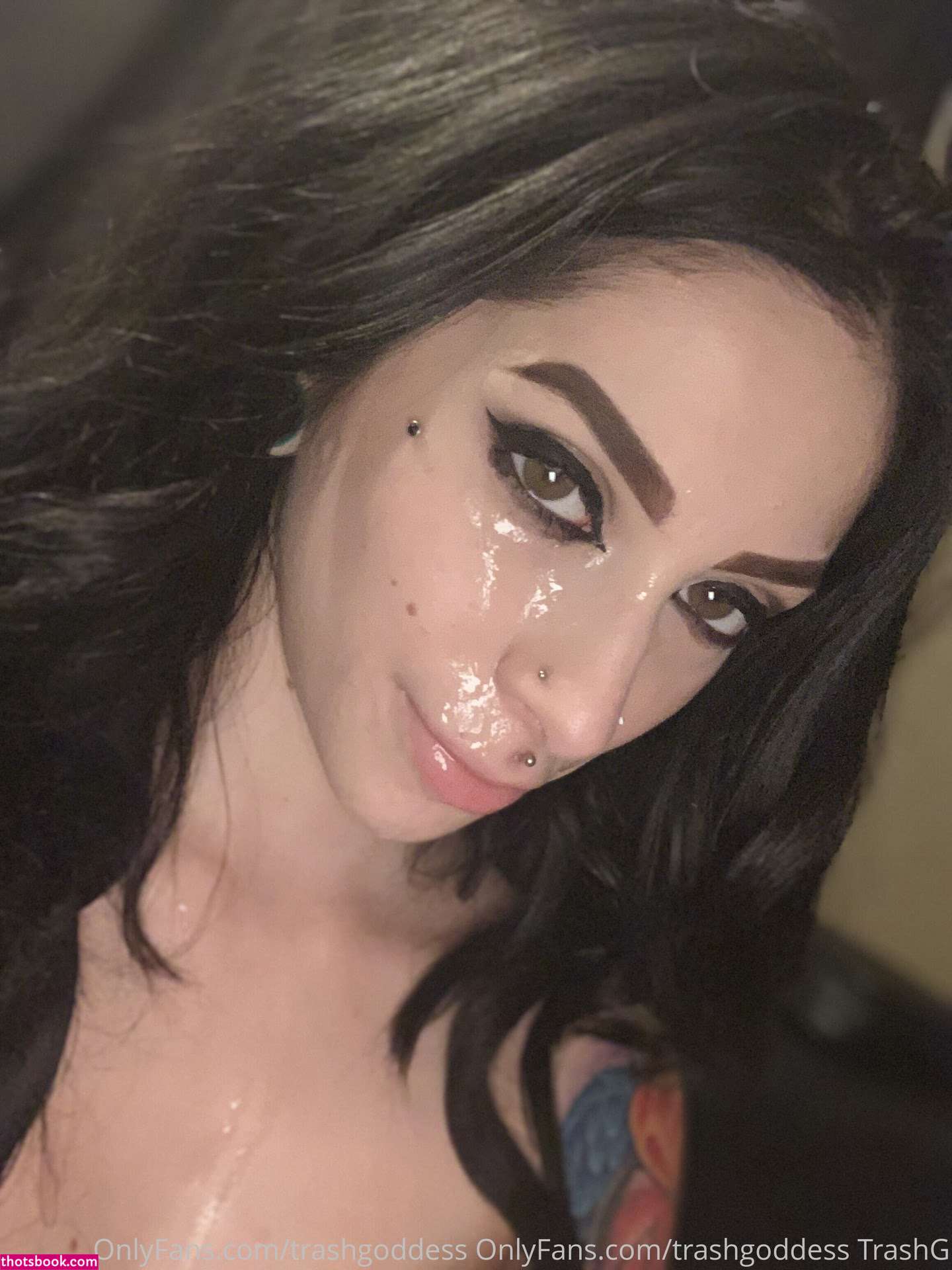 trashgoddess Photo #2