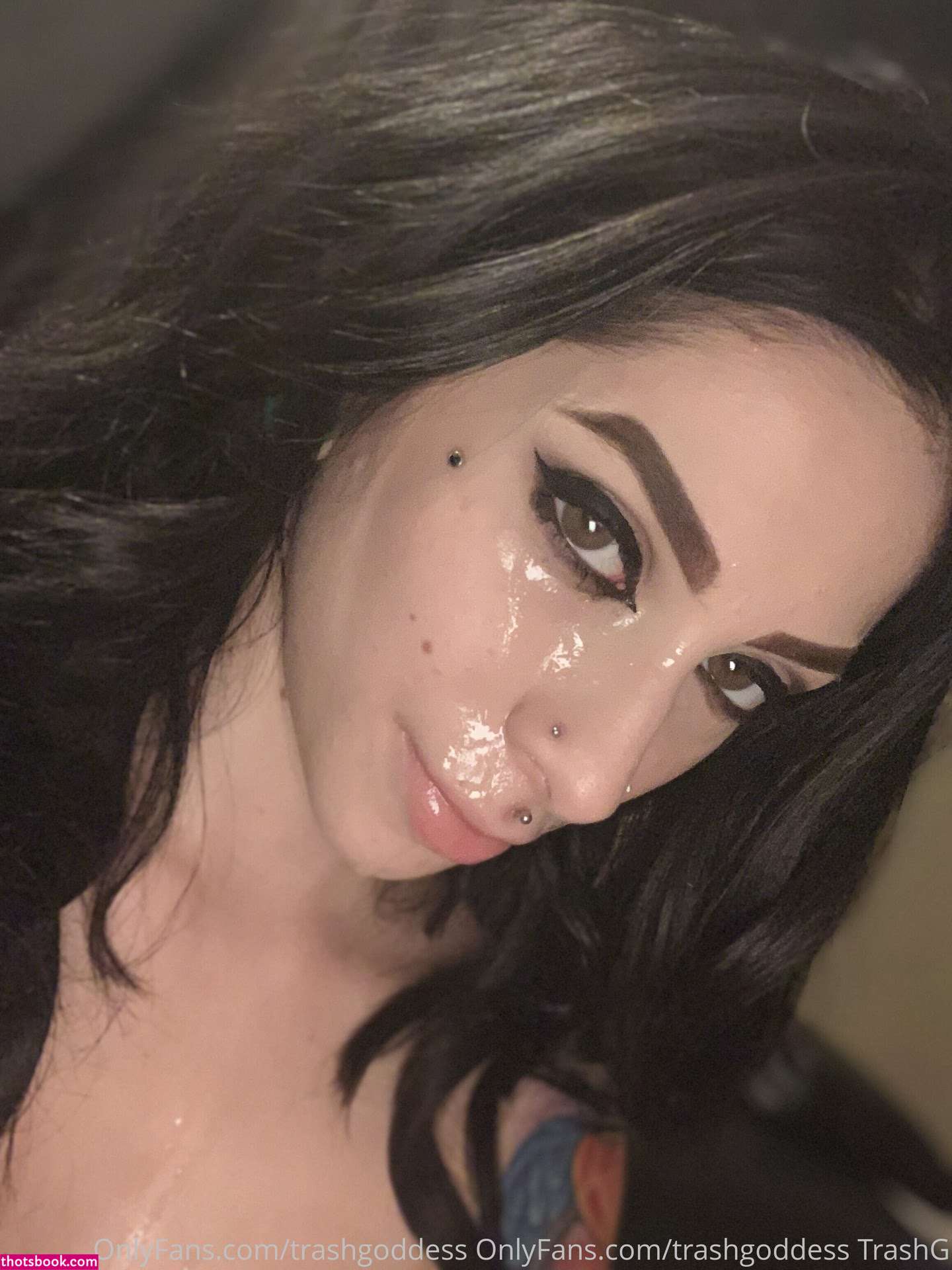 trashgoddess Photo #5