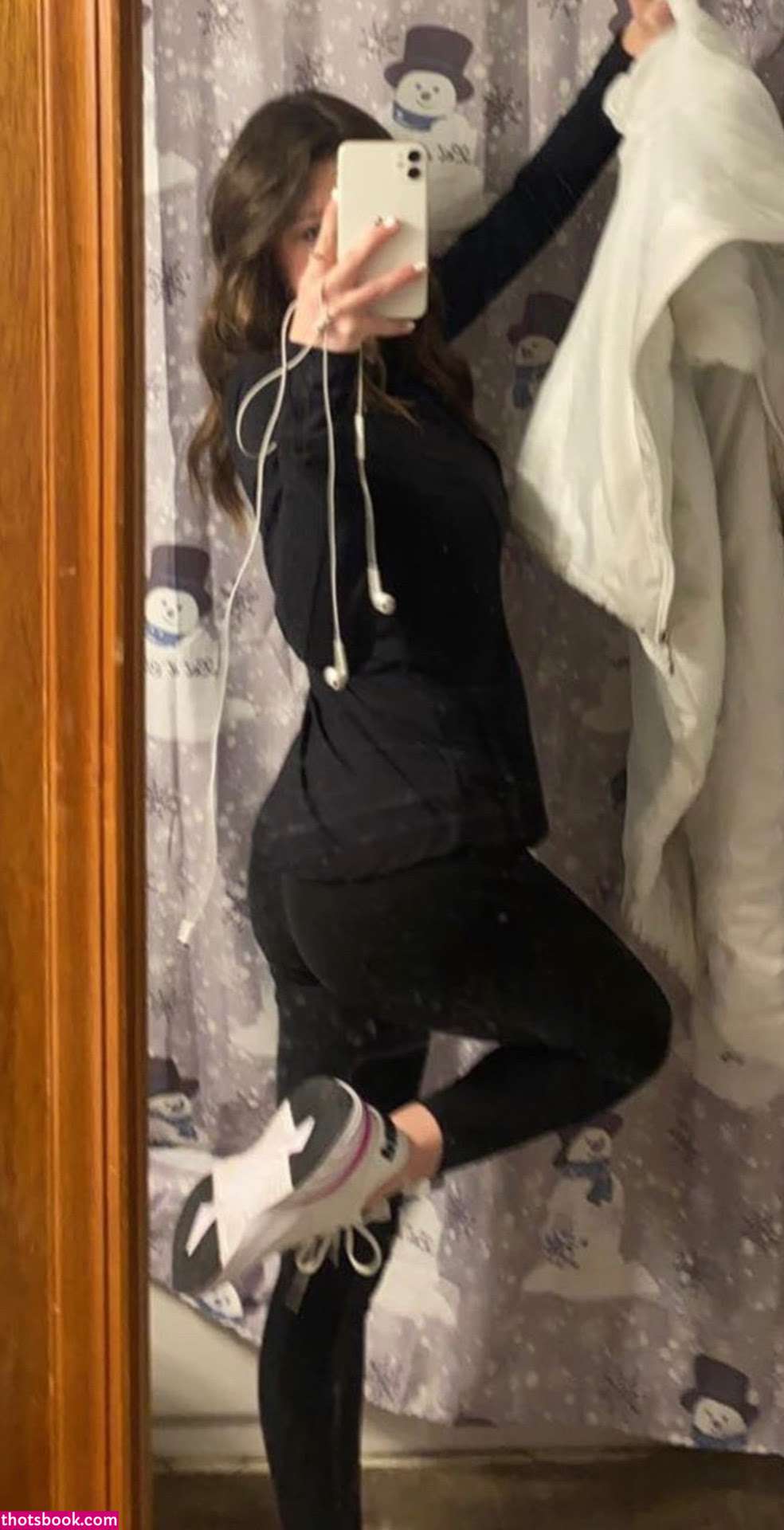 Lillie Goldman Photo #16