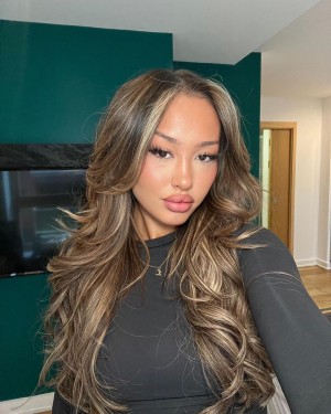 Lottie Hutton Photo #11