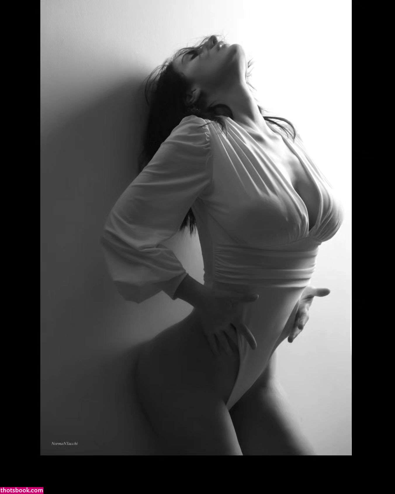 valeriaflagella Photo #18