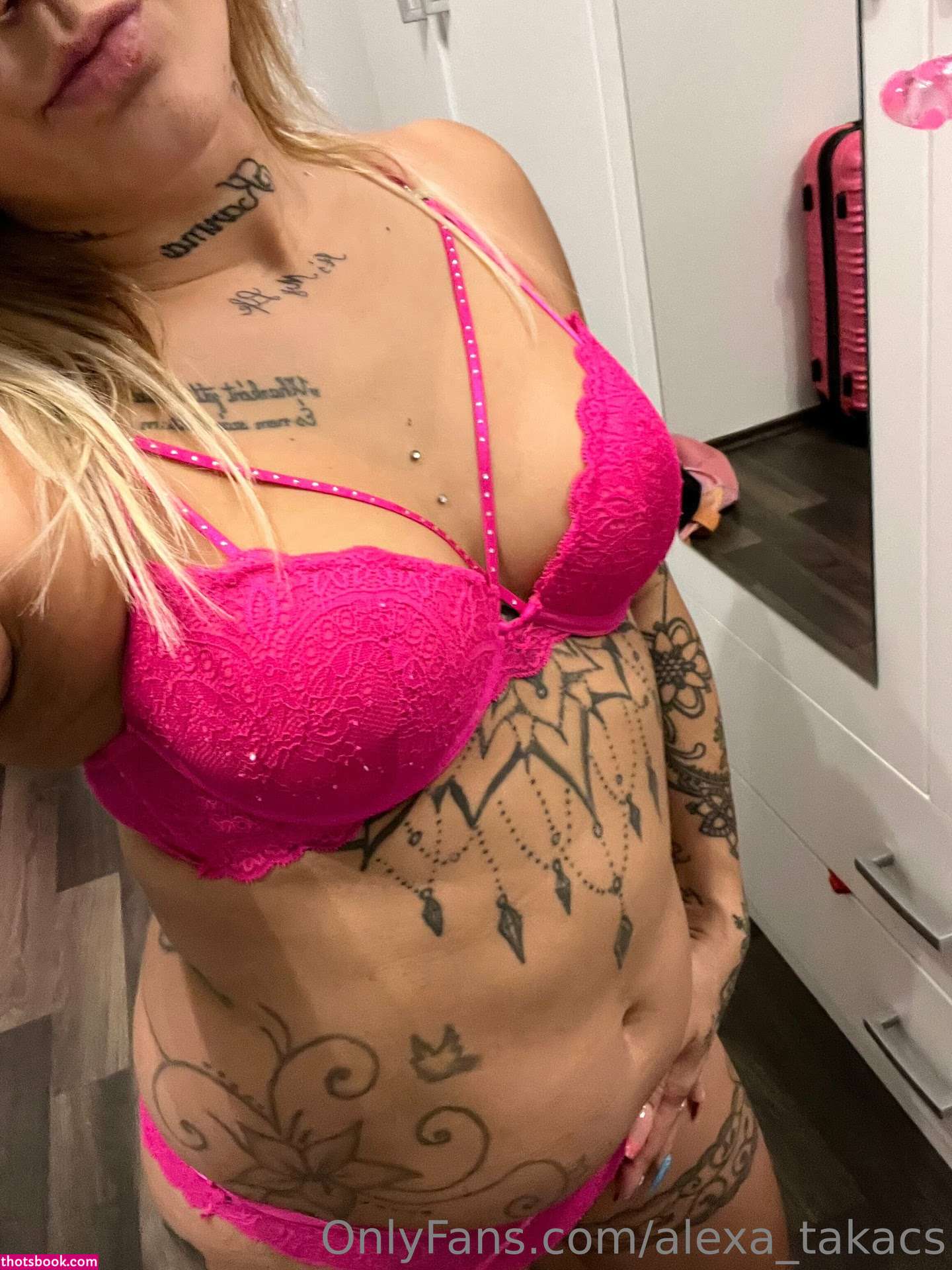 Alexa Takacs Photo #13