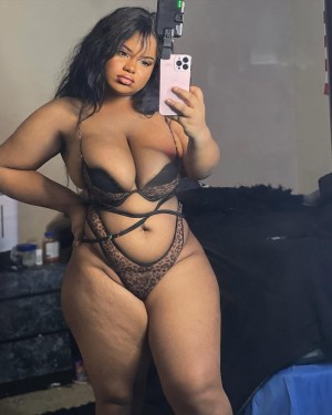 Jasmyn Mai Photo #12