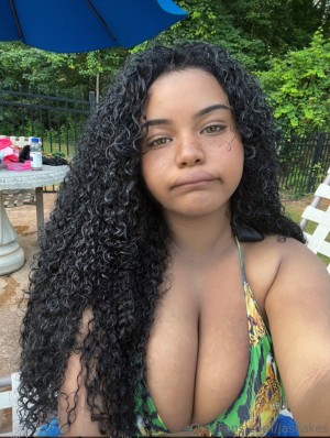 Jasmyn Mai Photo #36