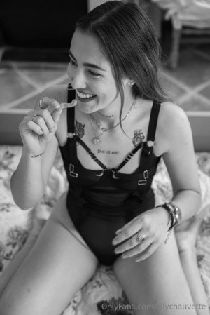 lalychauvette Photo #3