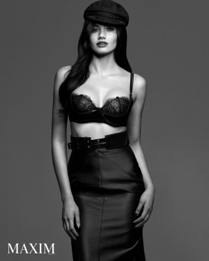 Maggie Duran Photo #12