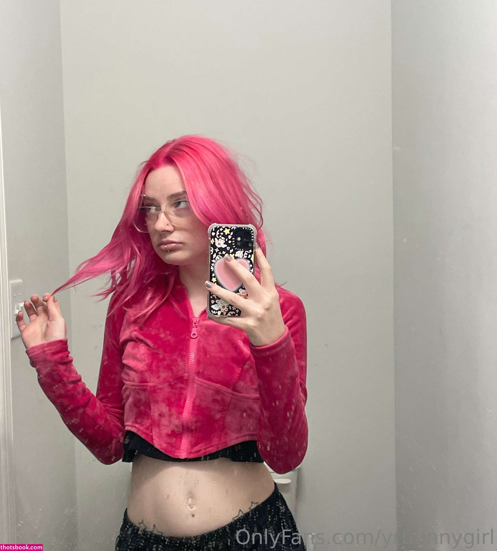 yrbunnygirl Photo #2