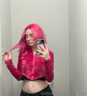 yrbunnygirl Photo #2