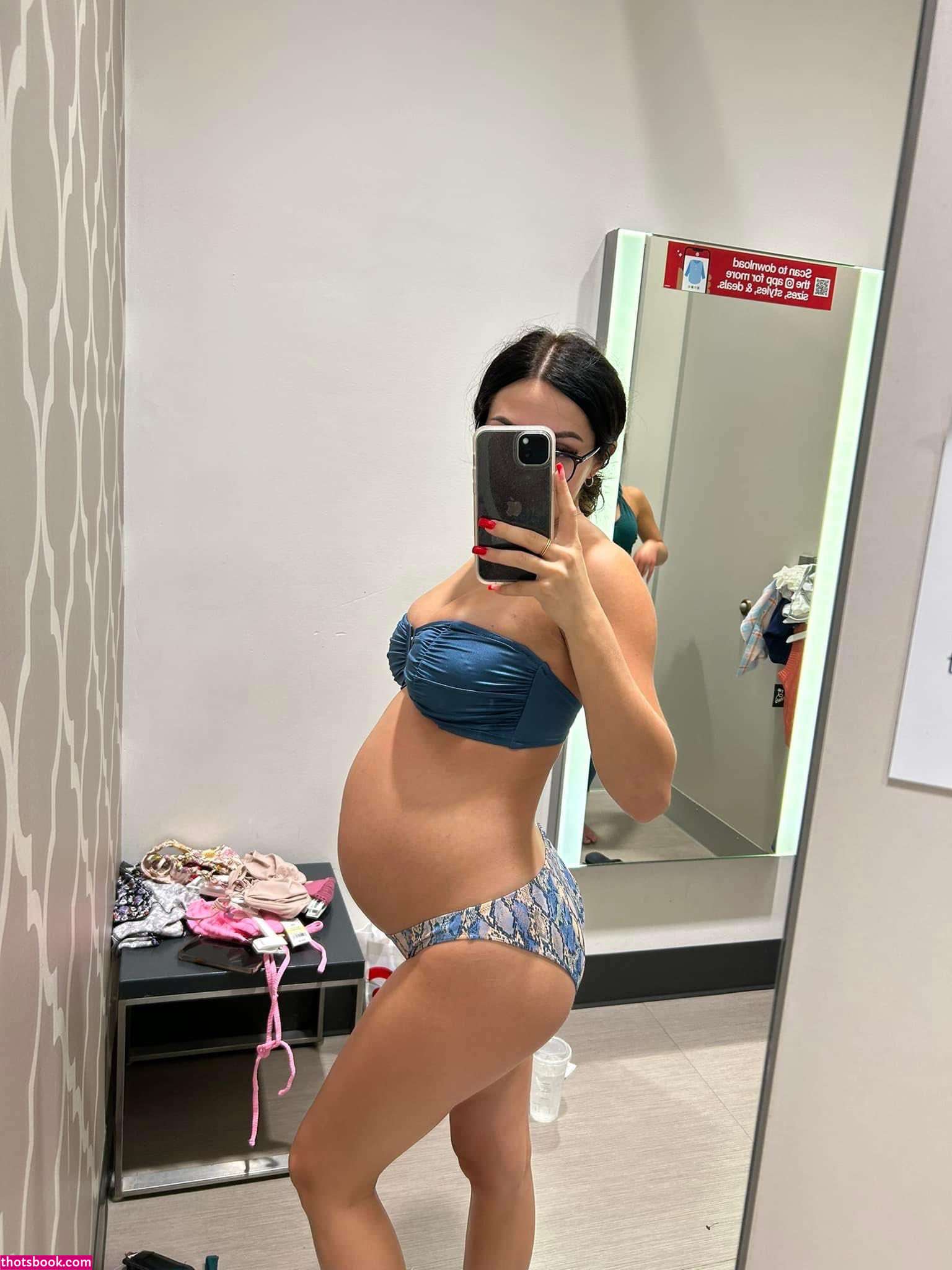 brunettebaddie03 Photo #39