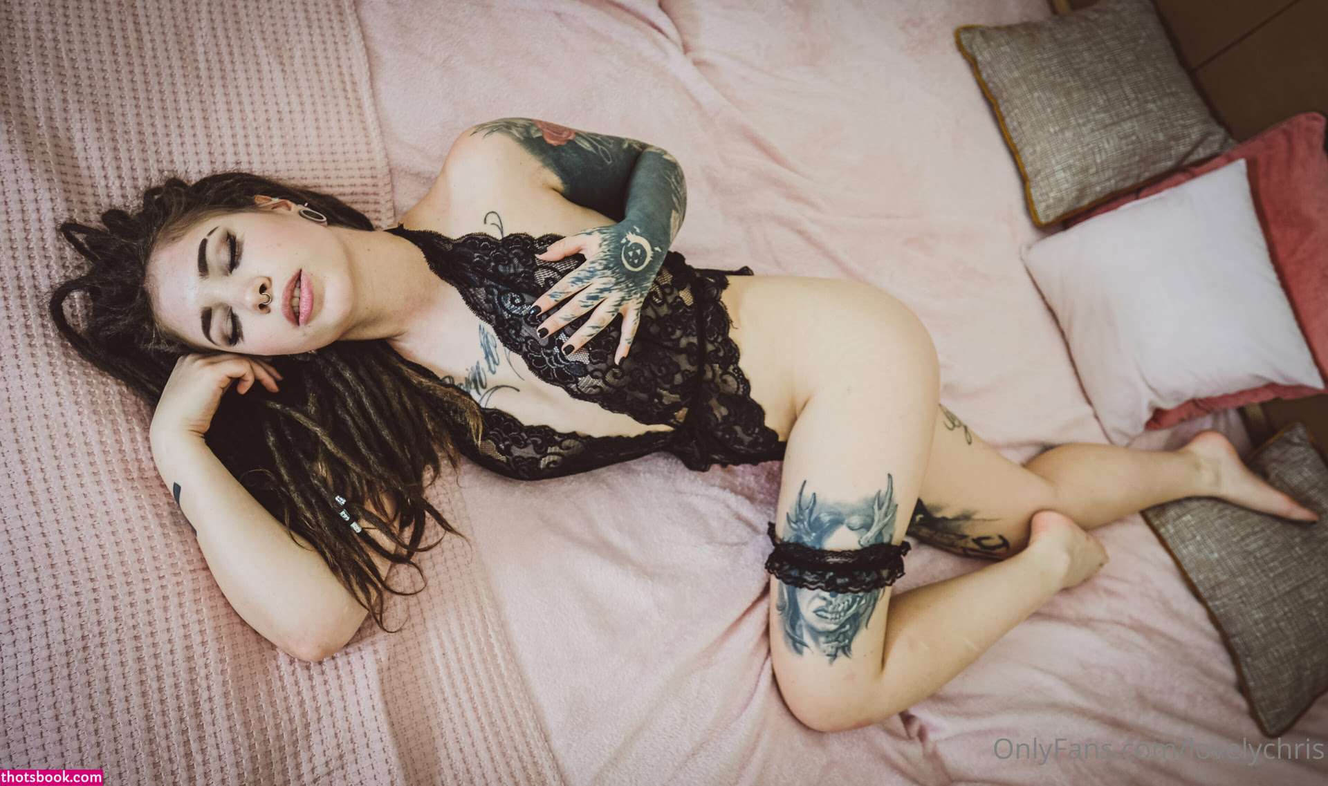 lovelychris Photo #39