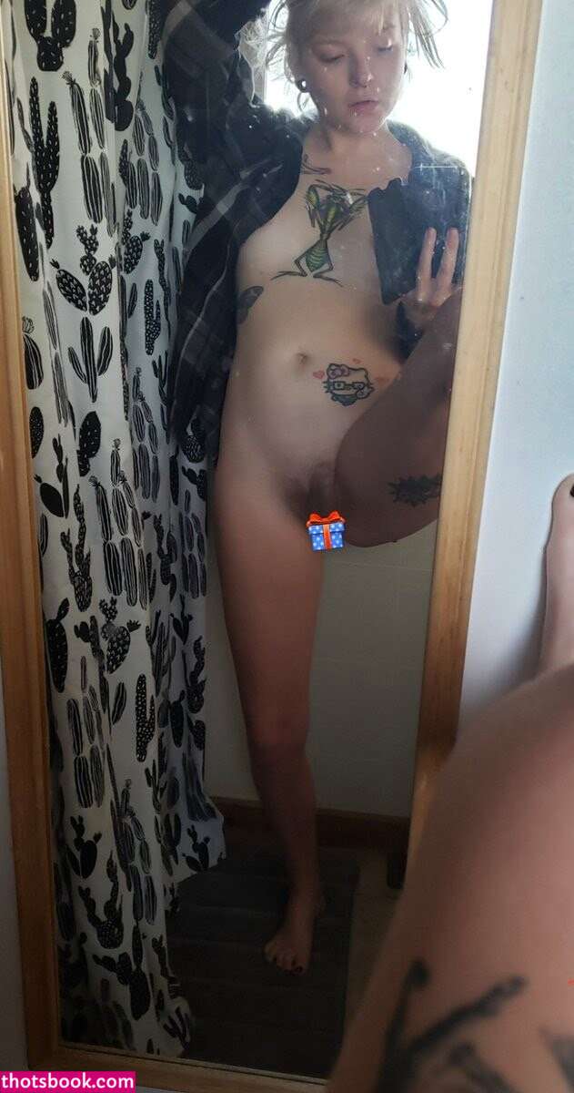 sweetfaebelle Photo #14