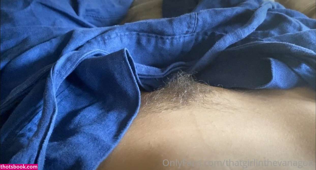 Thegirlinthevanagon Photo #17