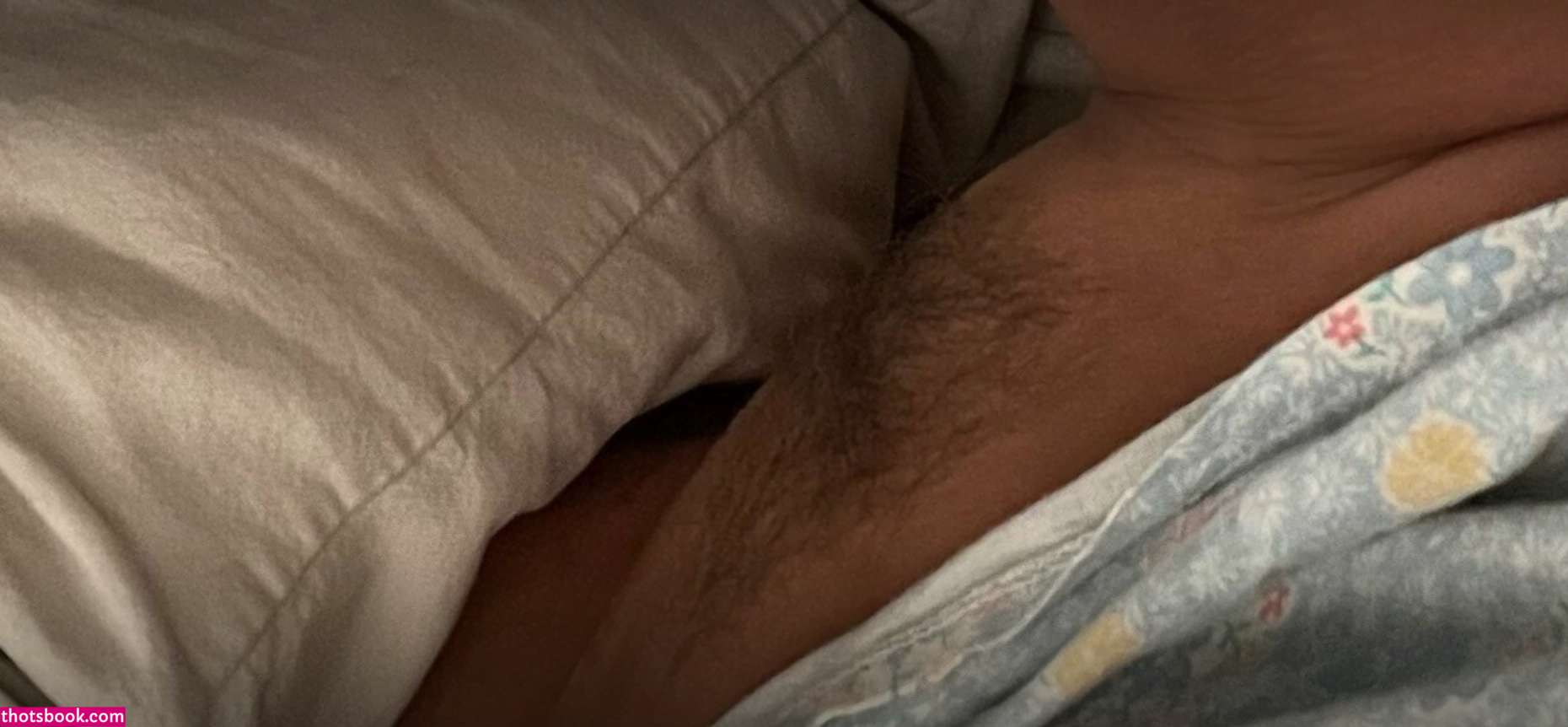 Thegirlinthevanagon Photo #42