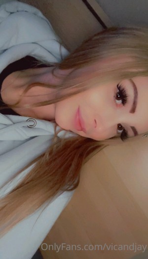 Victoriax018 Photo #3