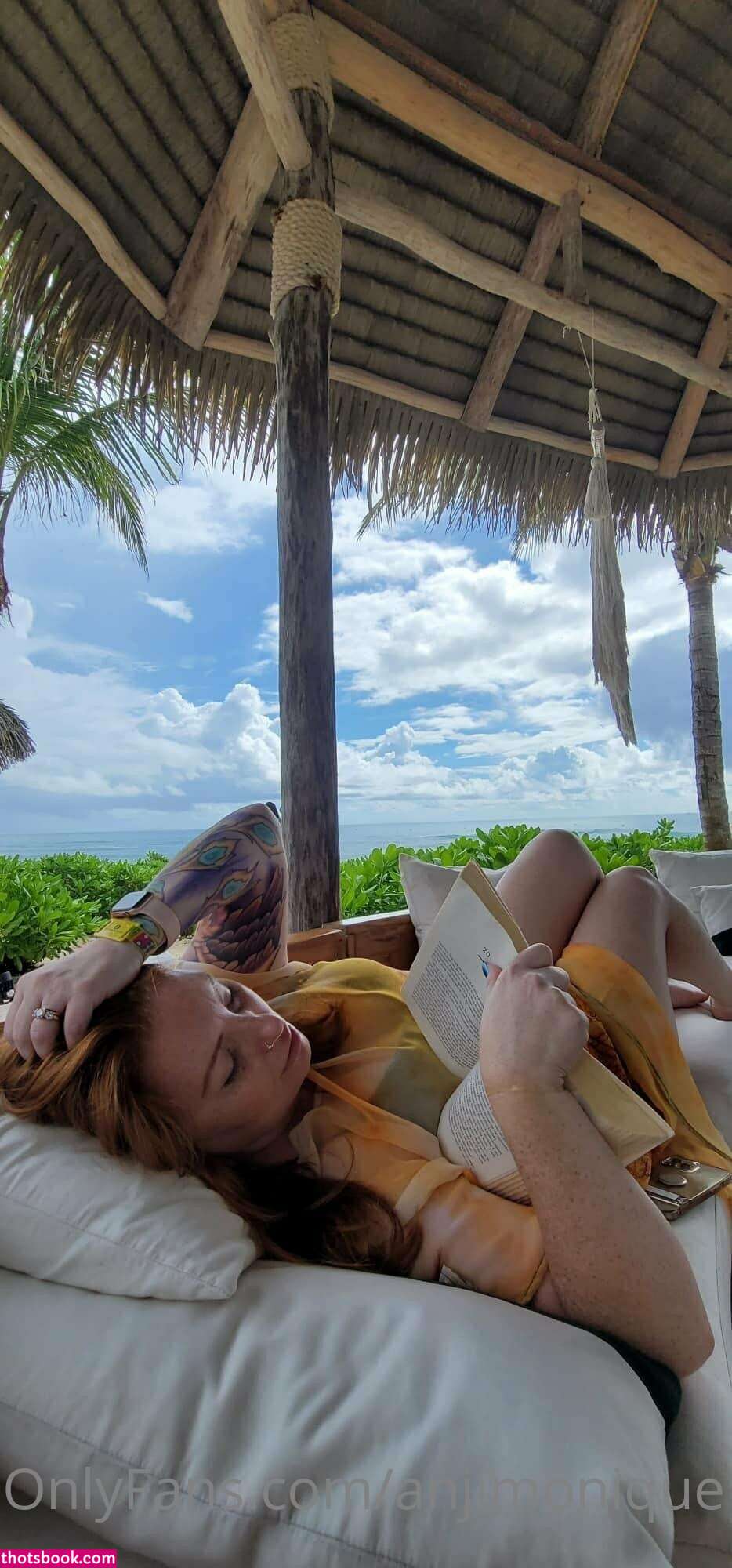 Anji Monique Photo #14