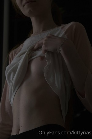 kittyrias Photo #2