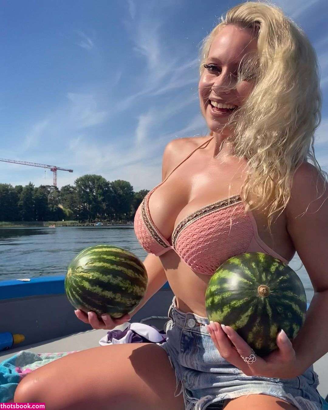 Steffi Landerer Photo #13