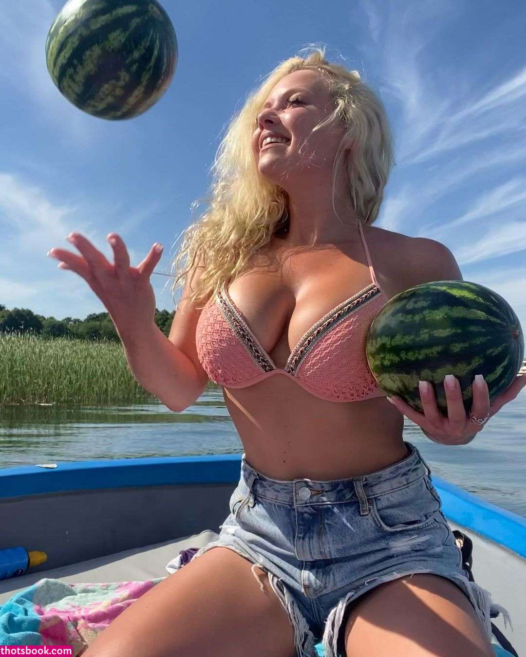 Steffi Landerer Photo #14