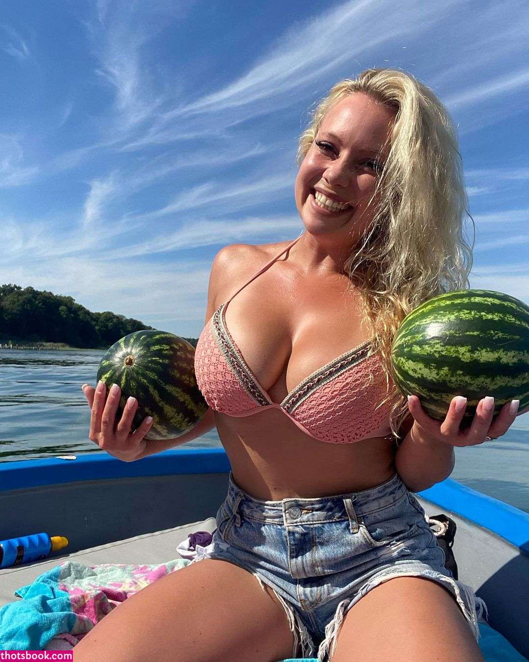 Steffi Landerer Photo #17