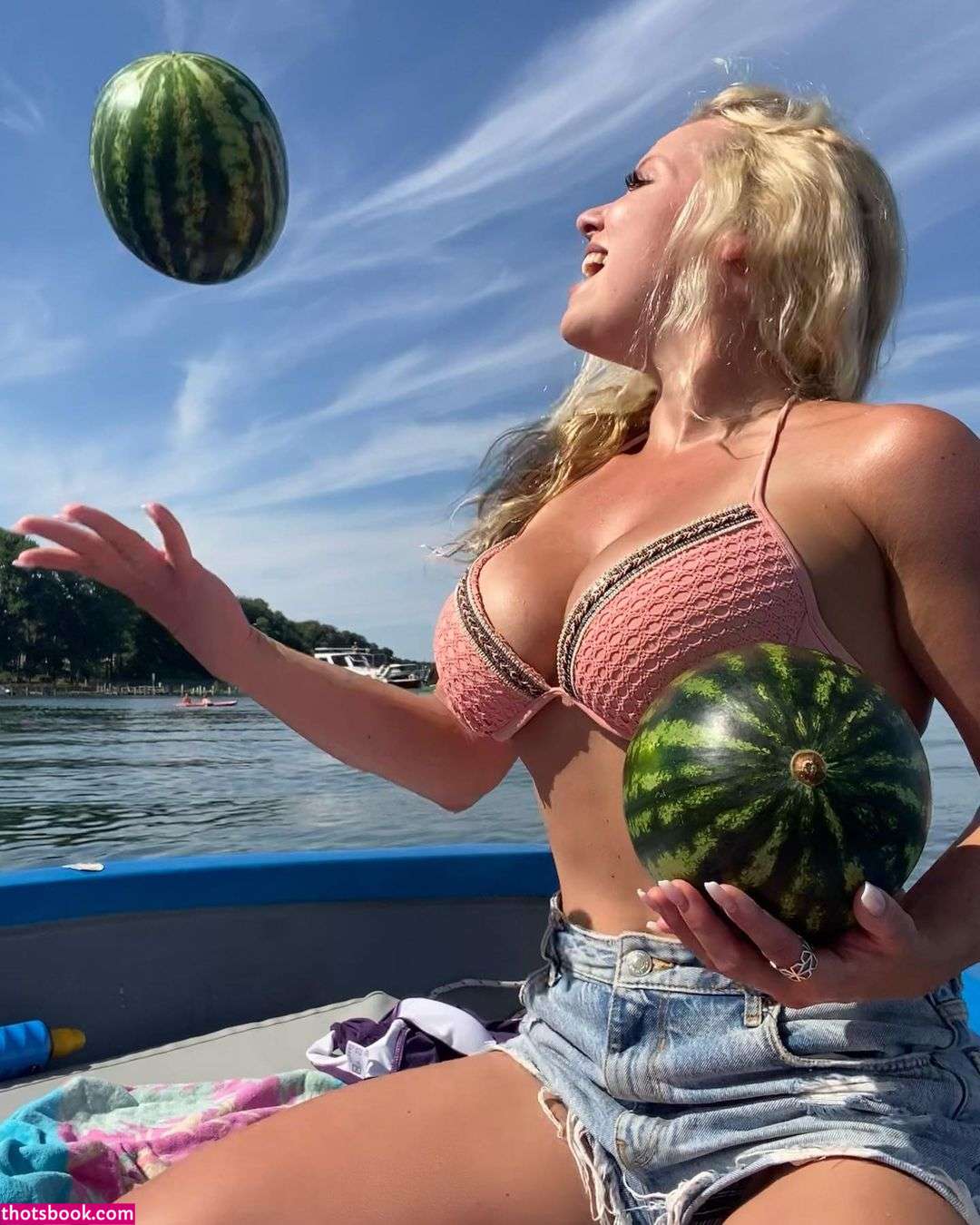 Steffi Landerer Photo #20