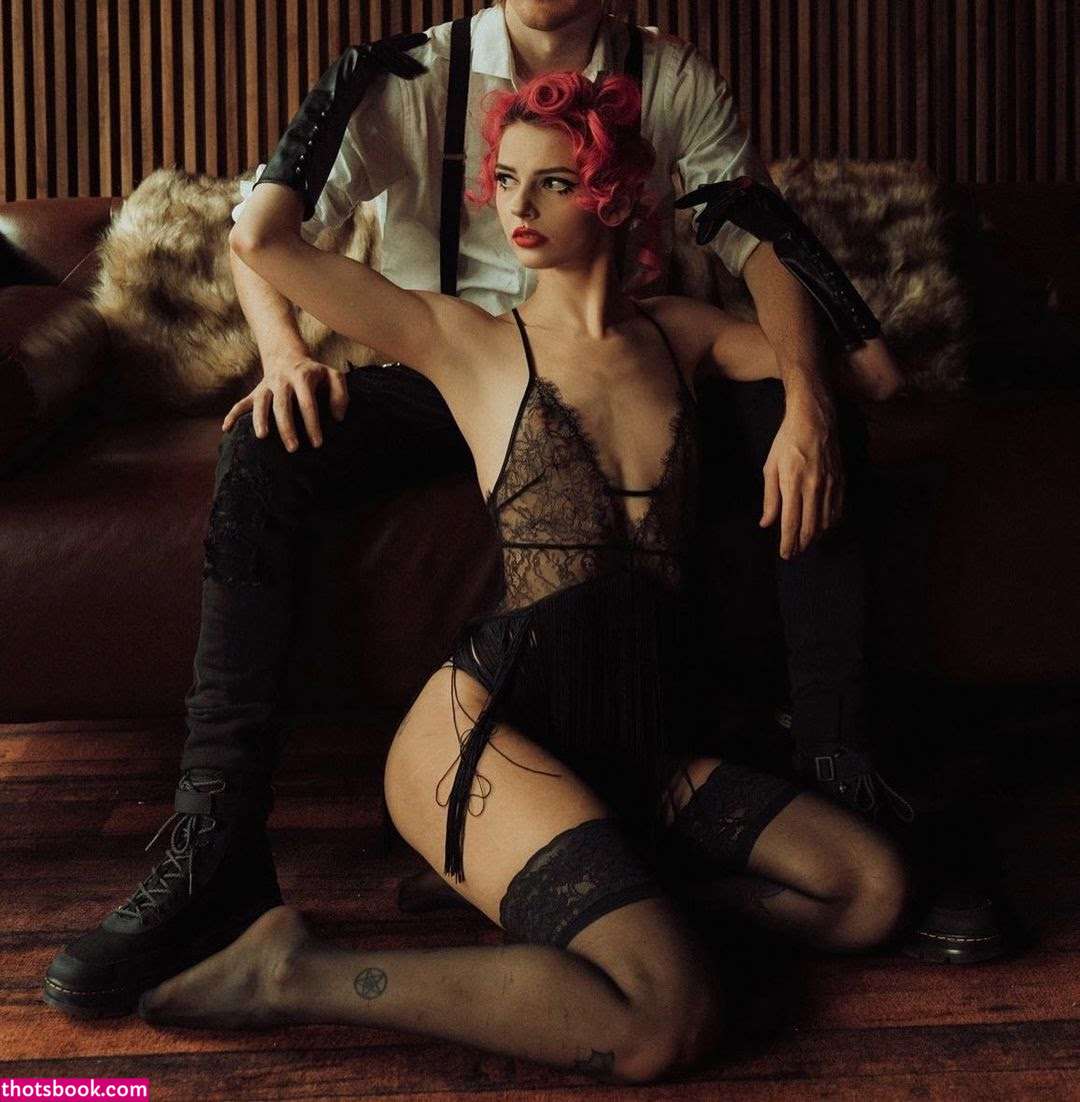 Sweetdistortion Photo #5