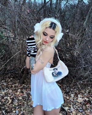 Sweetdistortion Photo #16