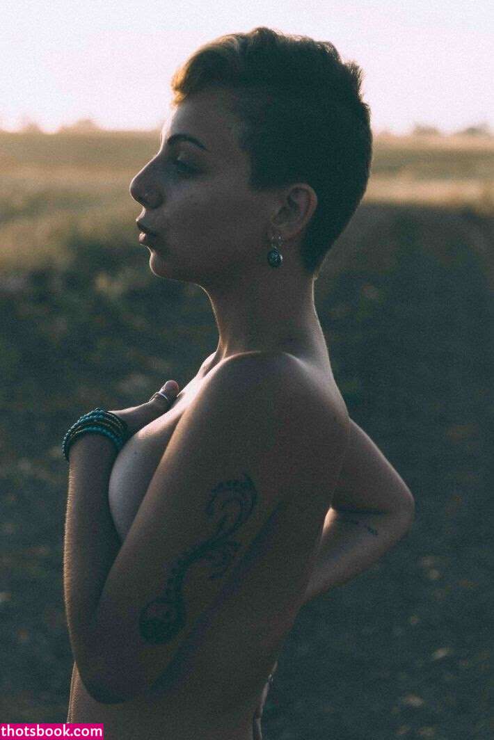 Tohar Frie Photo #10