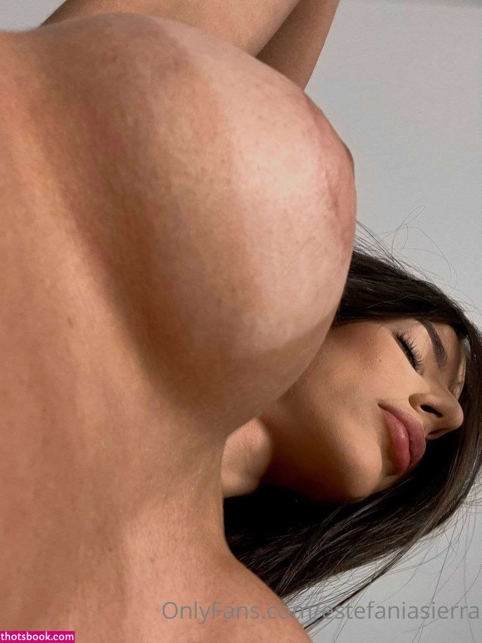 Estefania Sierra Photo #12