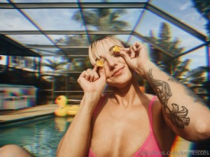 Kelli Kisses Post #2