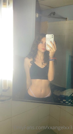 dabrattyangel Photo #15