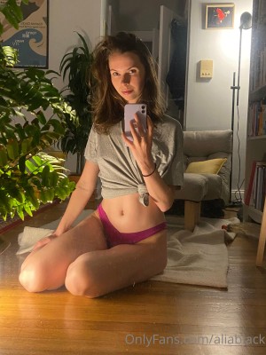 Alia Black Photo #32