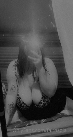 Faithzola11 Photo #3