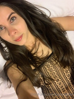 Karelys Daboin Photo #30