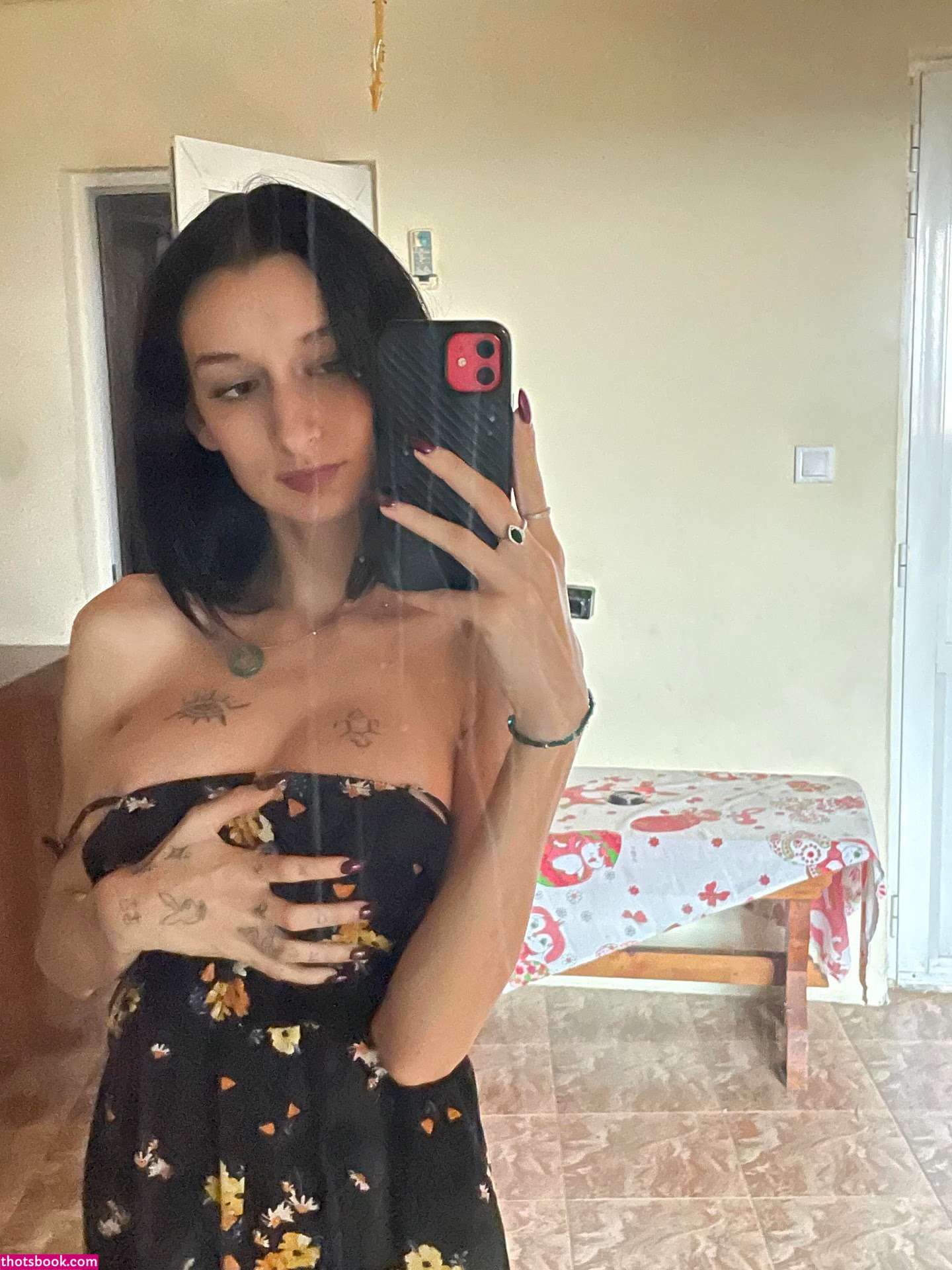 Roxy Milano Photo #9