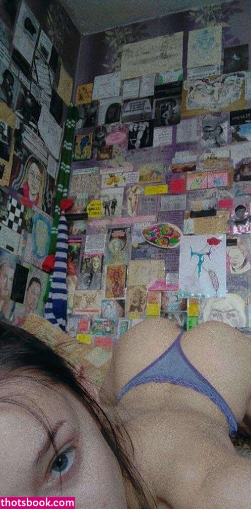 Roxy Milano Photo #10