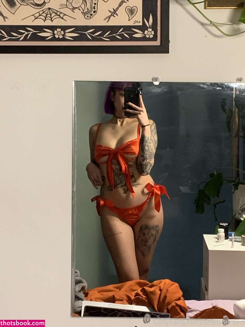 Sheiscursed Photo #16