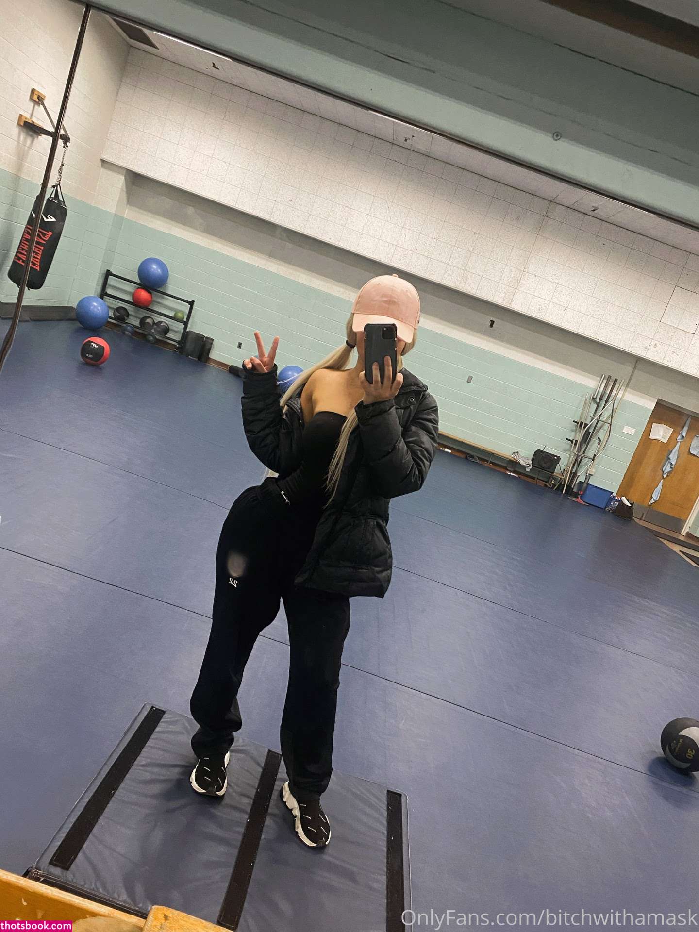 bitchwithamask Photo #22