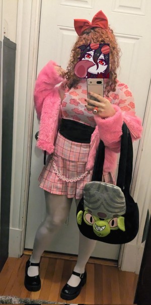 Carmilla Roux Photo #3