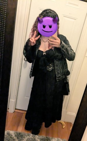 Carmilla Roux Photo #22