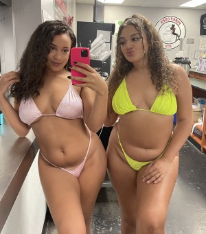 Jadenselena Photo #3