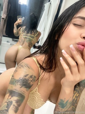 Jenn Muriel Photo #7